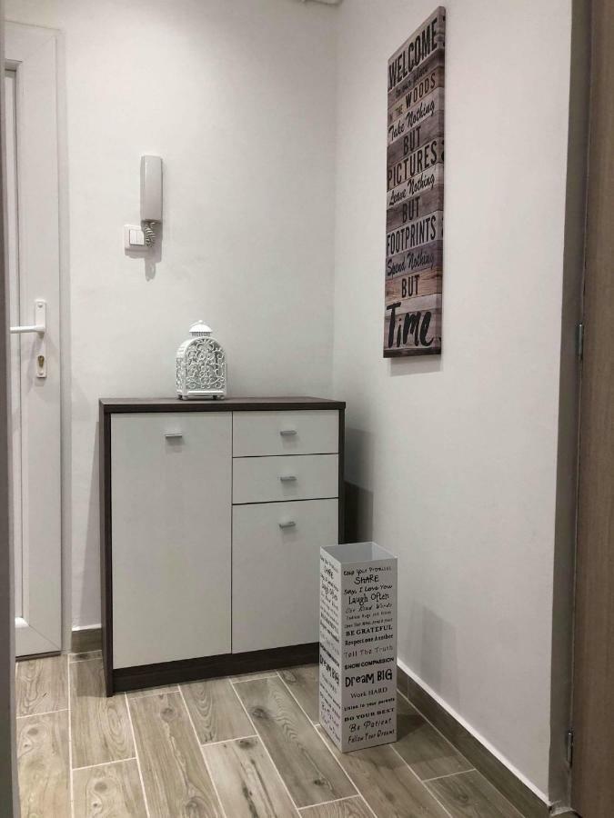 Zsuzsi Apartman 希欧福克 外观 照片